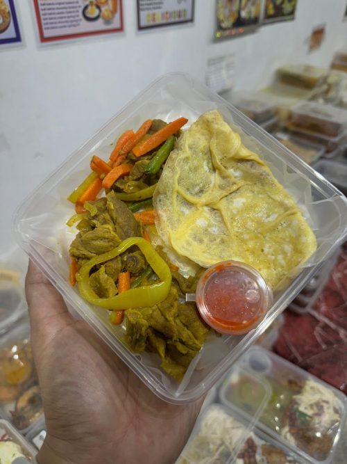 Nasi Daging Kunyit