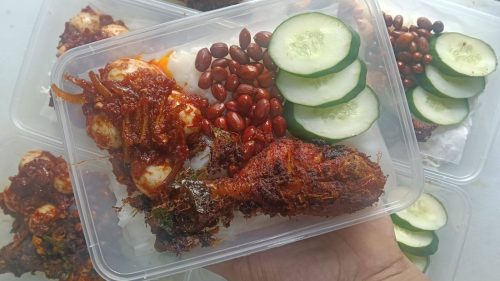 Nasi Lemak (Ayam Goreng Crispy Wing/ Ayam Goreng Rempah)