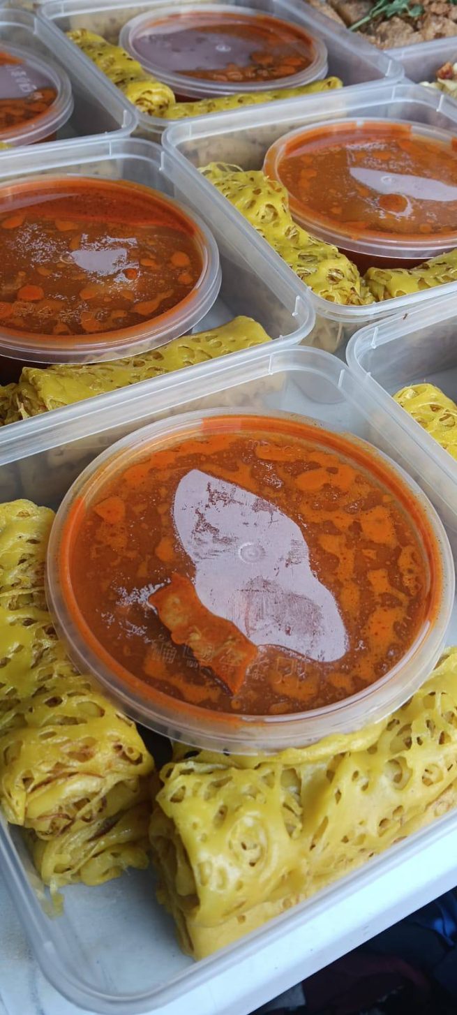 Roti Kirai with Curry Chicken/Beef - Image 5