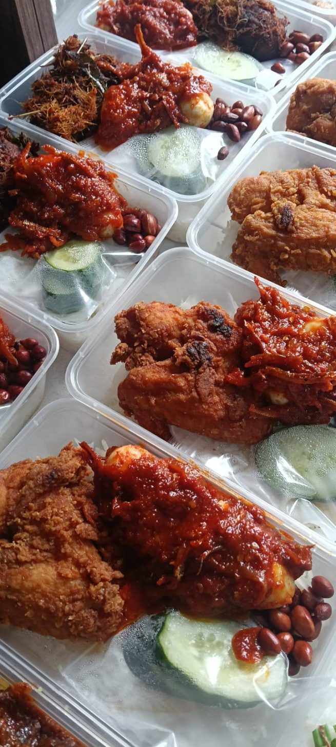 Nasi Lemak (Ayam Goreng Crispy Wing/ Ayam Goreng Rempah) - Image 2
