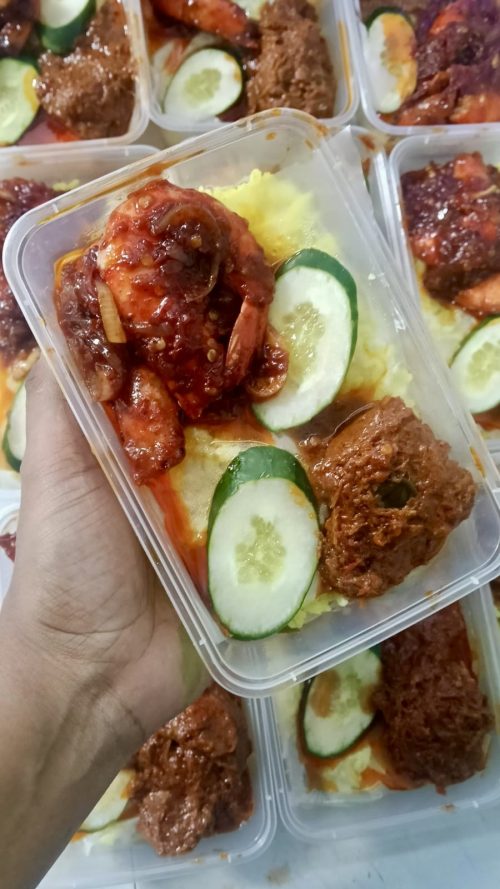 Nasi Kuning Rendang Daging (Beef)
