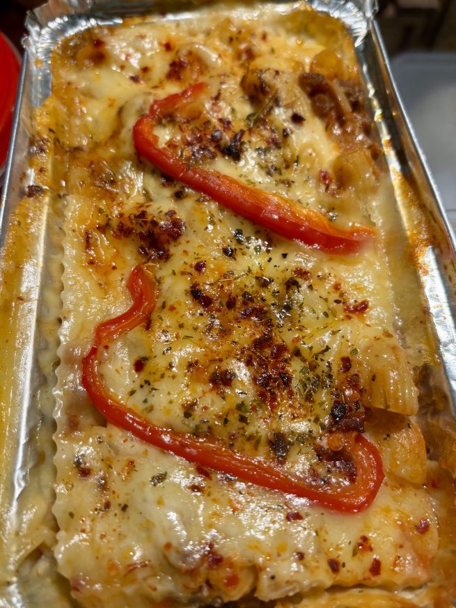 *NEW* Baked Cheesy Penne Bolognese with Minced Beef - Image 3