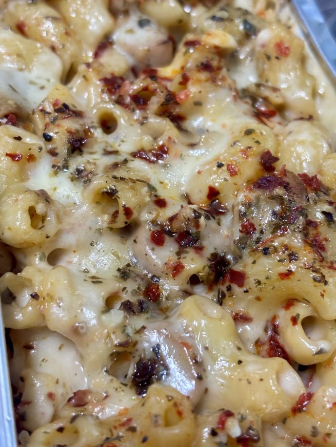 *NEW* Baked Mac 'n' Cheese with Hotdog - Image 2