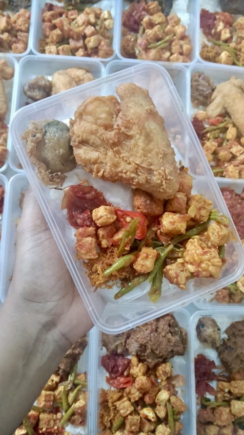 Nasi Sambal Goreng Ayam (Chicken)